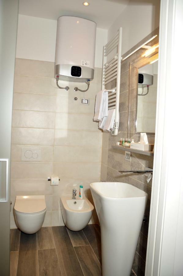 Andrea Luxury Apartments Strada Maggiore Studio 1 Bologne Extérieur photo
